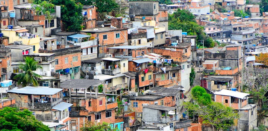 Usucapião e a regularização de favelas