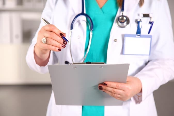 Imprudência médica: quando a negligência no atendimento se torna um problema legal