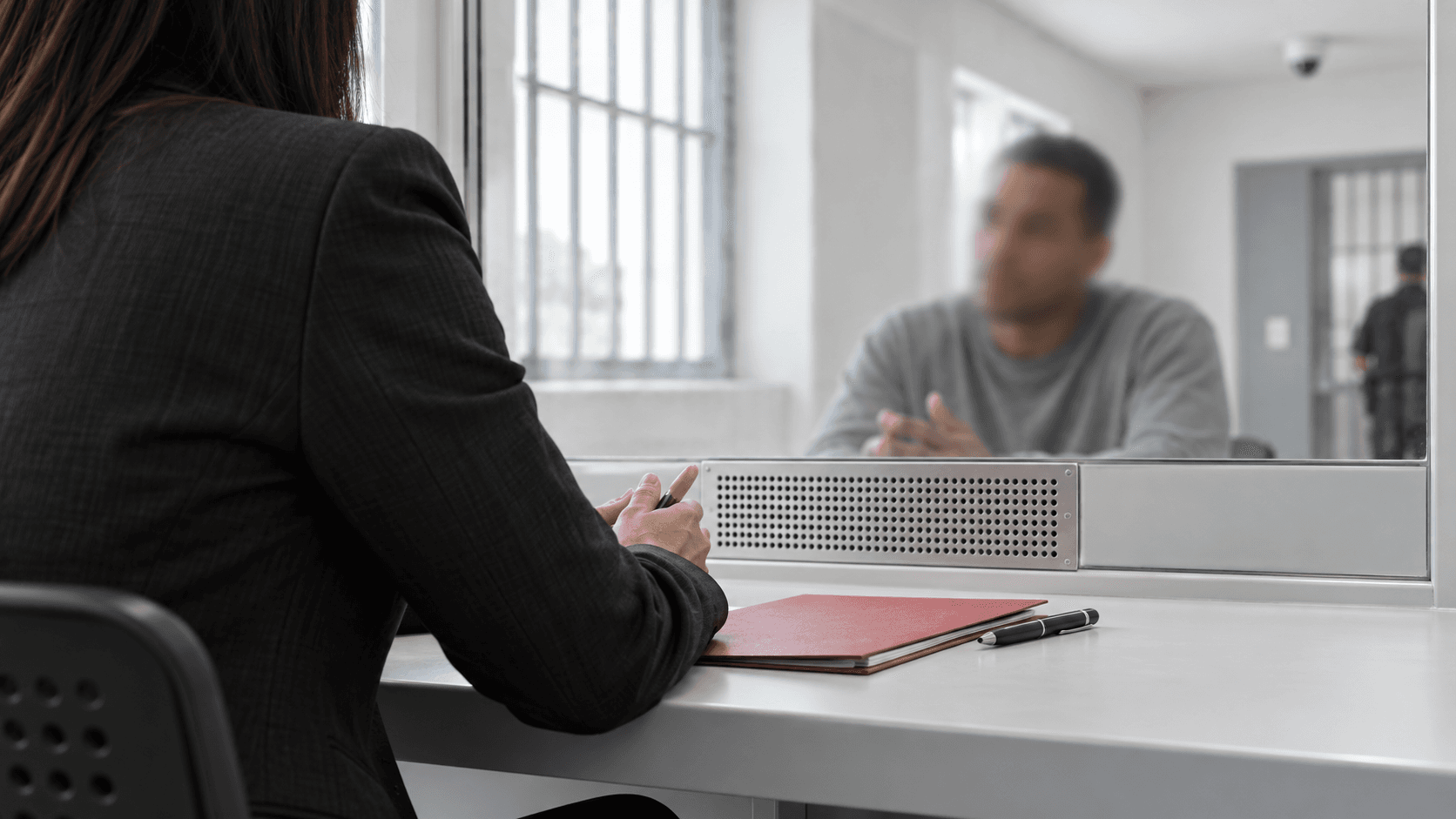 STJ limita gravação de conversas entre advogado e preso
